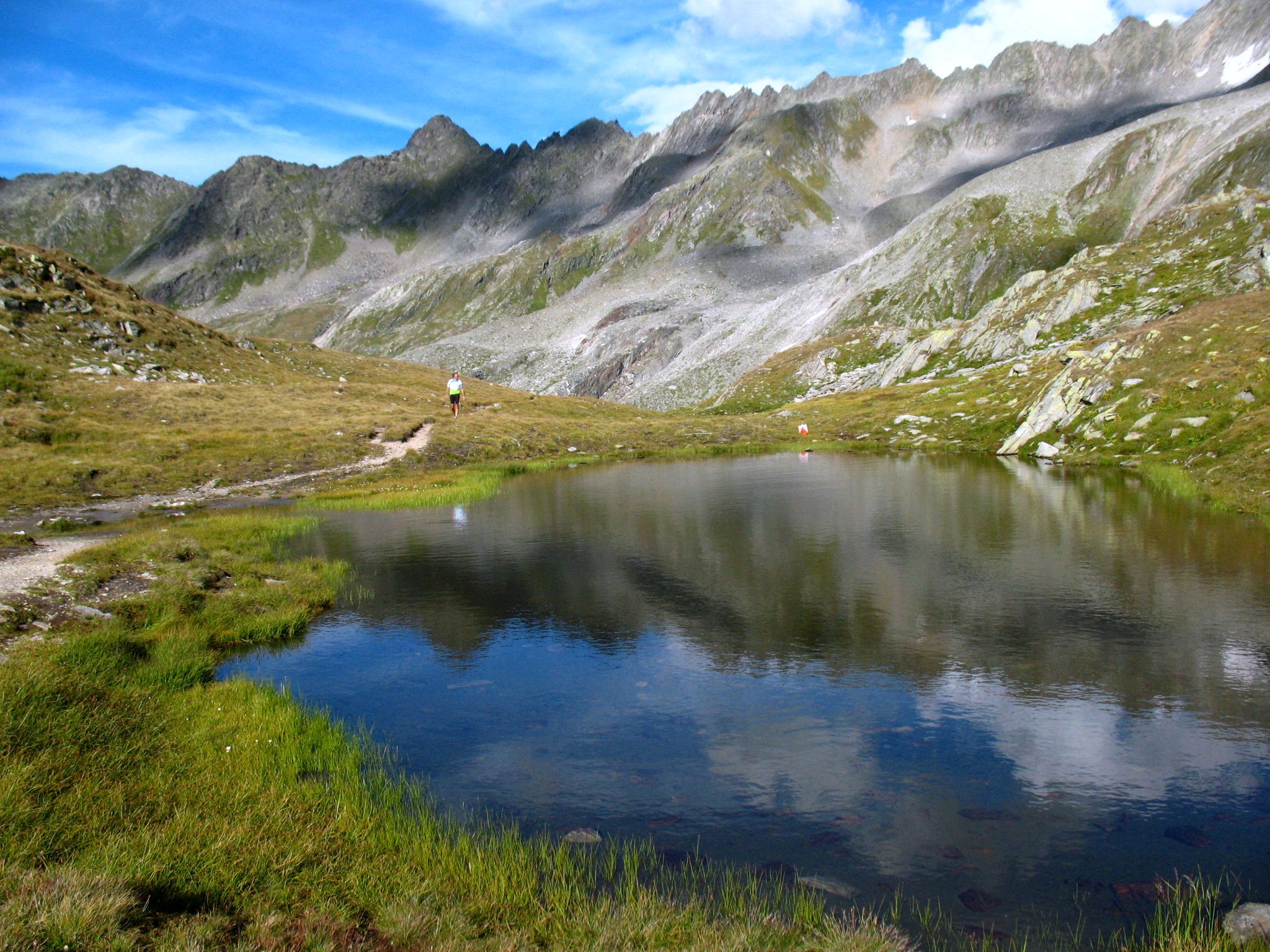 Lago Alpino nei pressi del Maighelspass