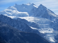 Moosalp - vista sul gruppo del Mischabel (Dom 4.545 mt, Nadelhorn 4.327 mt, Lenzspitze 4.294 mt, Duerruhorn 4.035 mt, Stecknadelhorn 4.242 mt, Hohberghorn 4.219 mt)