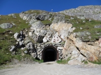 L'ingresso del tunnel sotto il Tälligrat