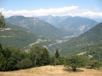 Discesa nel bosco in direzione di Rasa - panorama sulla Val Maggia