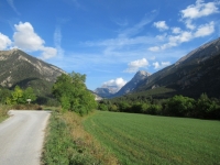 Valle della Clarée, nei dintorni di Val-de-Pres - Sullo sfondo l'imbocco del Colle della Scala