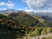 Panorama percorrendo il sentiero che collega l’Alpe Moncerchio con la Bocchetta Luvera