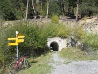 L'inizio del lungo tunnel che conduce nella valle di Baltschied