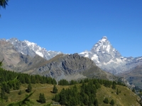 Il Cervino e le Grandes Murailles in tutto il loro splendore lungo la strada per l'Alpe Cortina