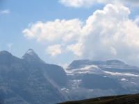 (A sx) Hillehorn (Punta Mottiscia - Alpe Veglia) ed il relativo ghiacciaio