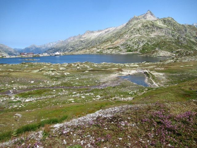 Grimselpass, Totesee, in primo piano la Cresta Gärstenhörner (3.184)