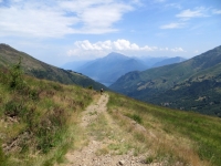 La strada militare che attraversa la Valle dell'Albano in direzione di Garzeno