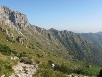 Panoramica del traverso non ciclabile sotto il Monte Zuccone