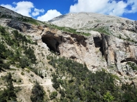 "Grotte dei Saraceni" all'interno del Monte Seguret