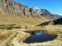 Discesa su sentiero dal Passo del San Bernardino