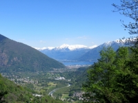 Panorama sulla parte finale della Centovalli, sullo sfondo il Monte Camoghè