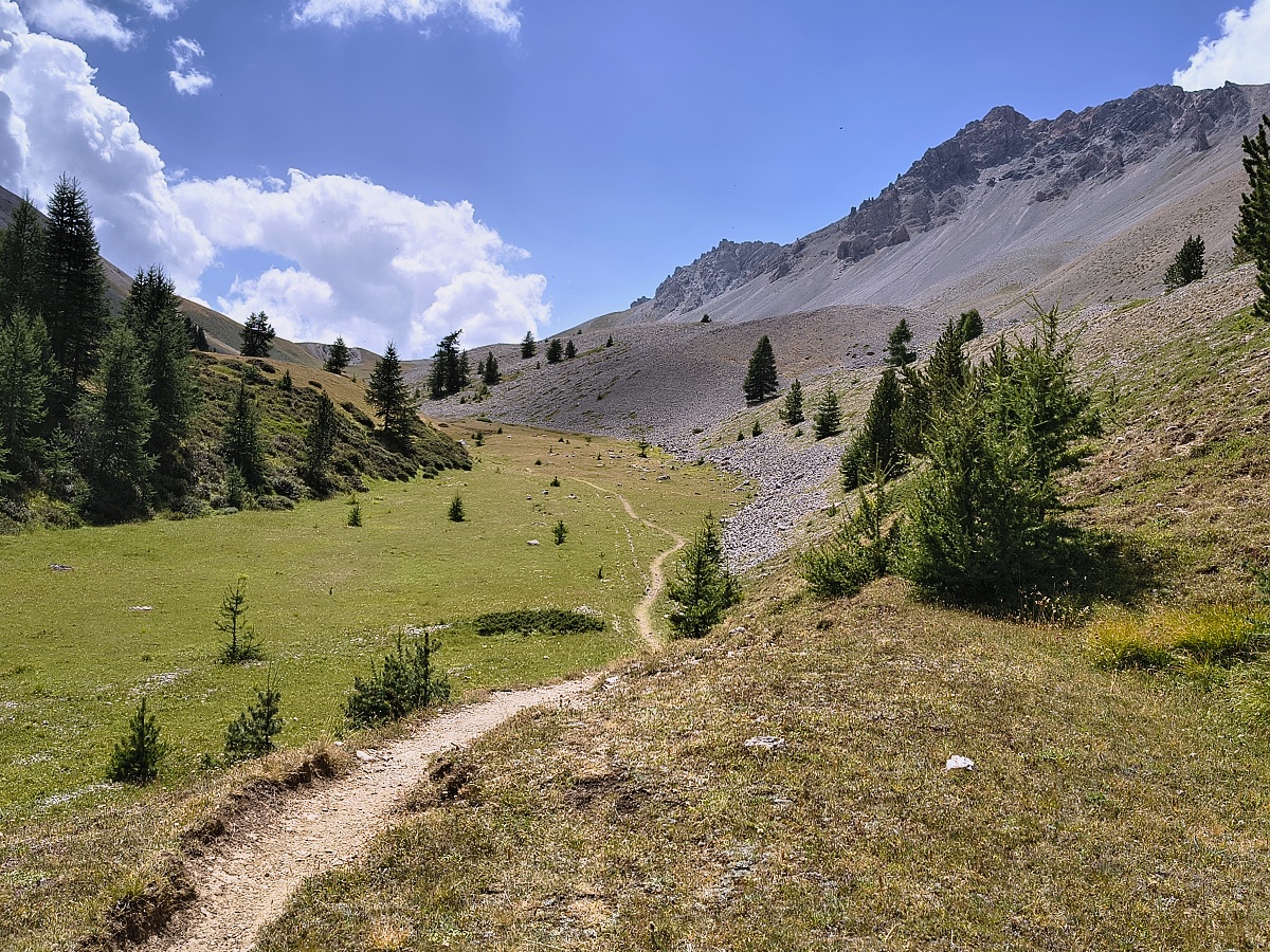 In direzione del Col de Dormillouse