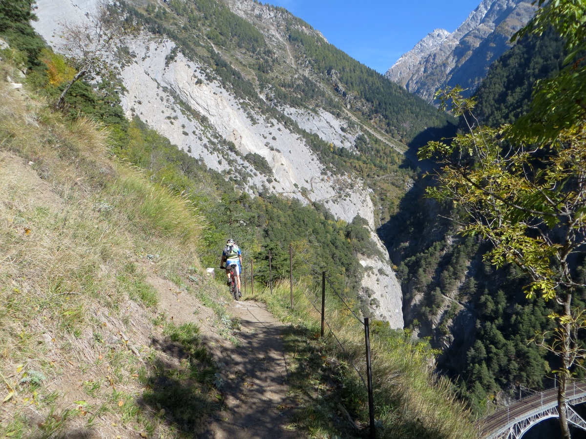 Trail lungo la rampa sud del Loetschberg