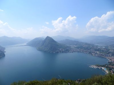 Lugano ed il Lago dalla Vetta del Monte Bre