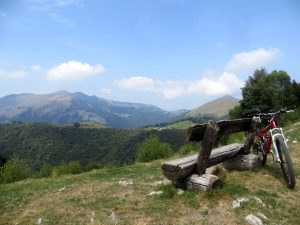 Panorama sul Monte Generoso dal Dosso di Arla