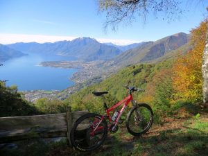 Panorama su alto lago Maggiore dai Monti di Motti