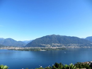 Salita all'Alpe di Neggia, vista su alto Lago Maggiore